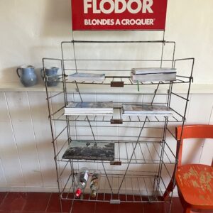 Alternative view of La grande blonde à roulettes