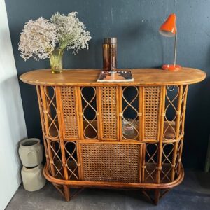 Alternative view of L'insouciant