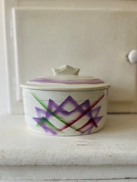 La beaucoup trop choute