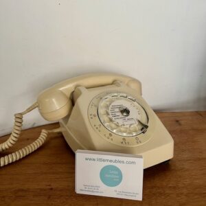 Oui j'écoute votre commande?