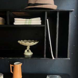 Alternative view of Black is always nice