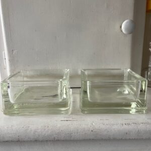 Alternative view of Les design