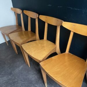 Alternative view of Les stylées