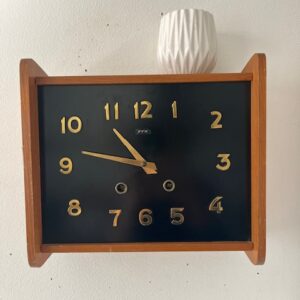 Alternative view of A l'heure