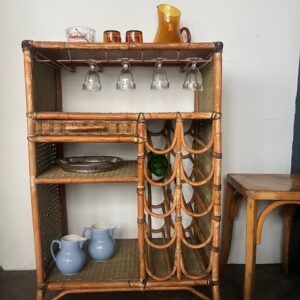 J'vous sers quelque chose ?