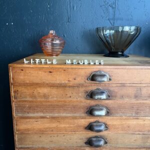 Alternative view of Comme à la mercerie