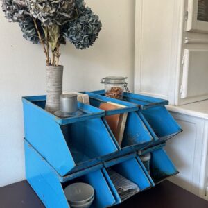 Alternative view of Les boites à becs