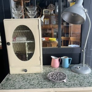 Alternative view of La mignonne