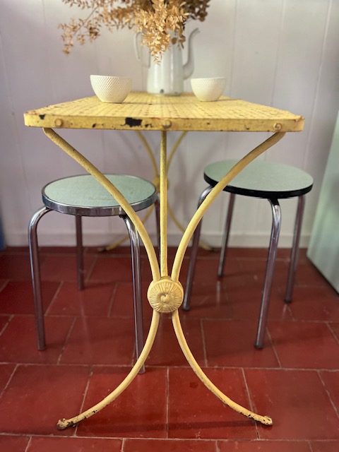 La yellow – Image 10
