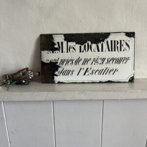 Dans les escaliers
