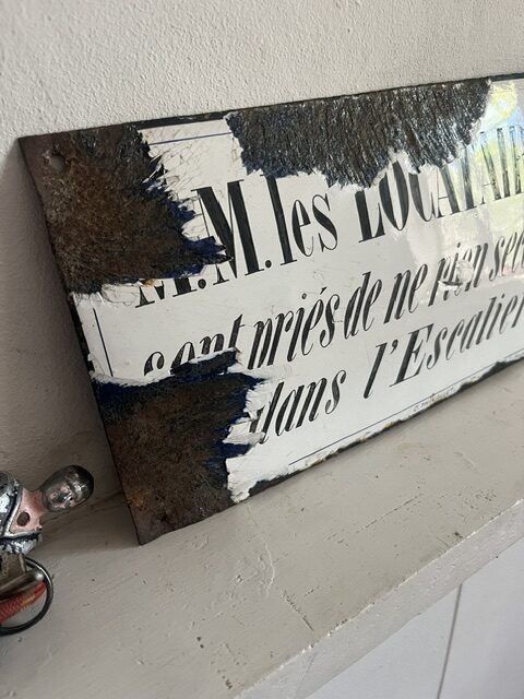 Dans les escaliers – Image 2