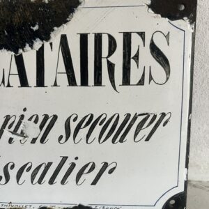 Dans les escaliers – Image 4